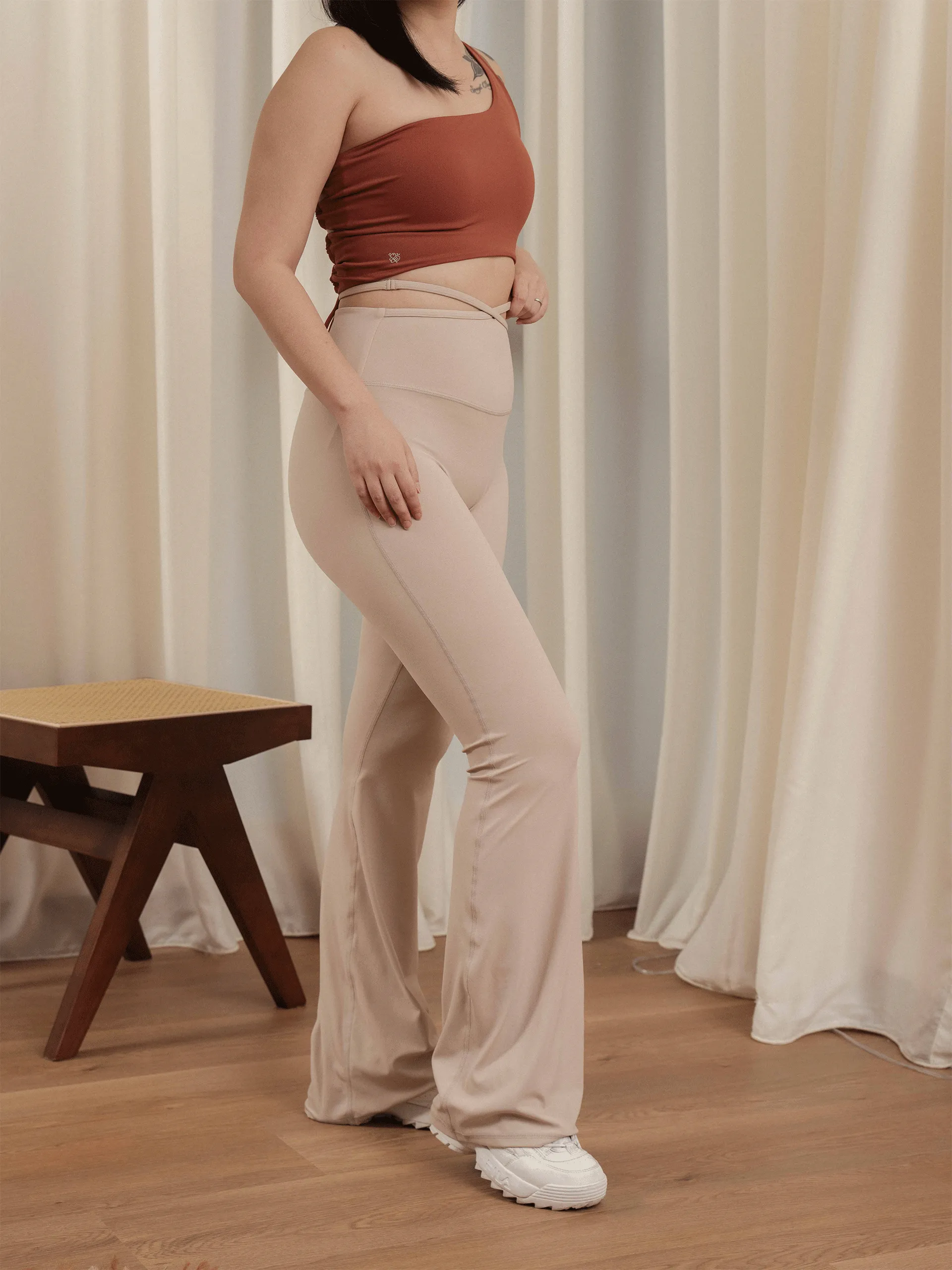 HEADERS-Event-1147-1_0006_HEADERS-Event-1180 Side-Straps-Asymmetrical-Bra