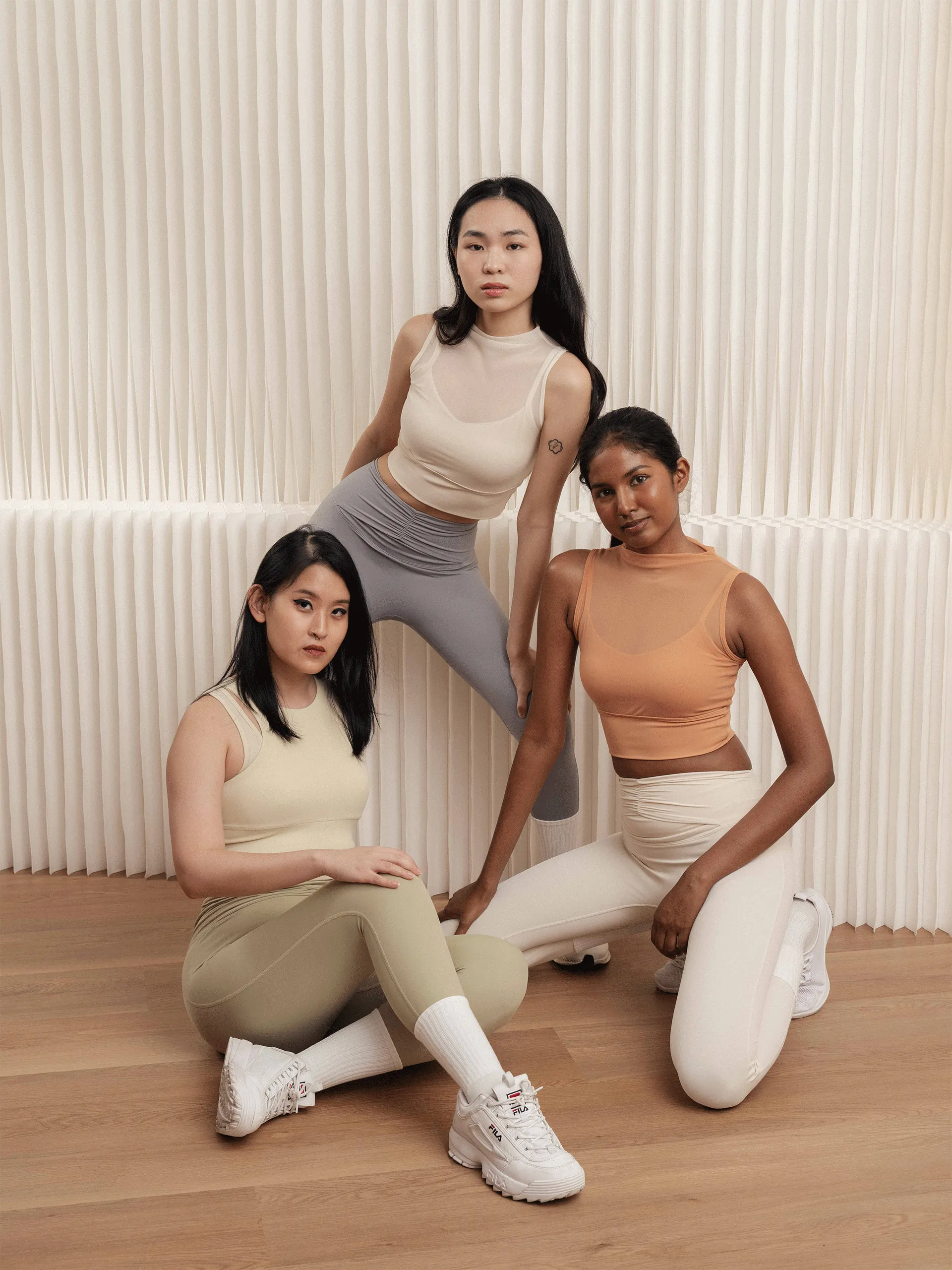 HEADERS-Event-1517-1_0000_HEADERS-Event-1572 V-Waist-Luxtreme-Tights