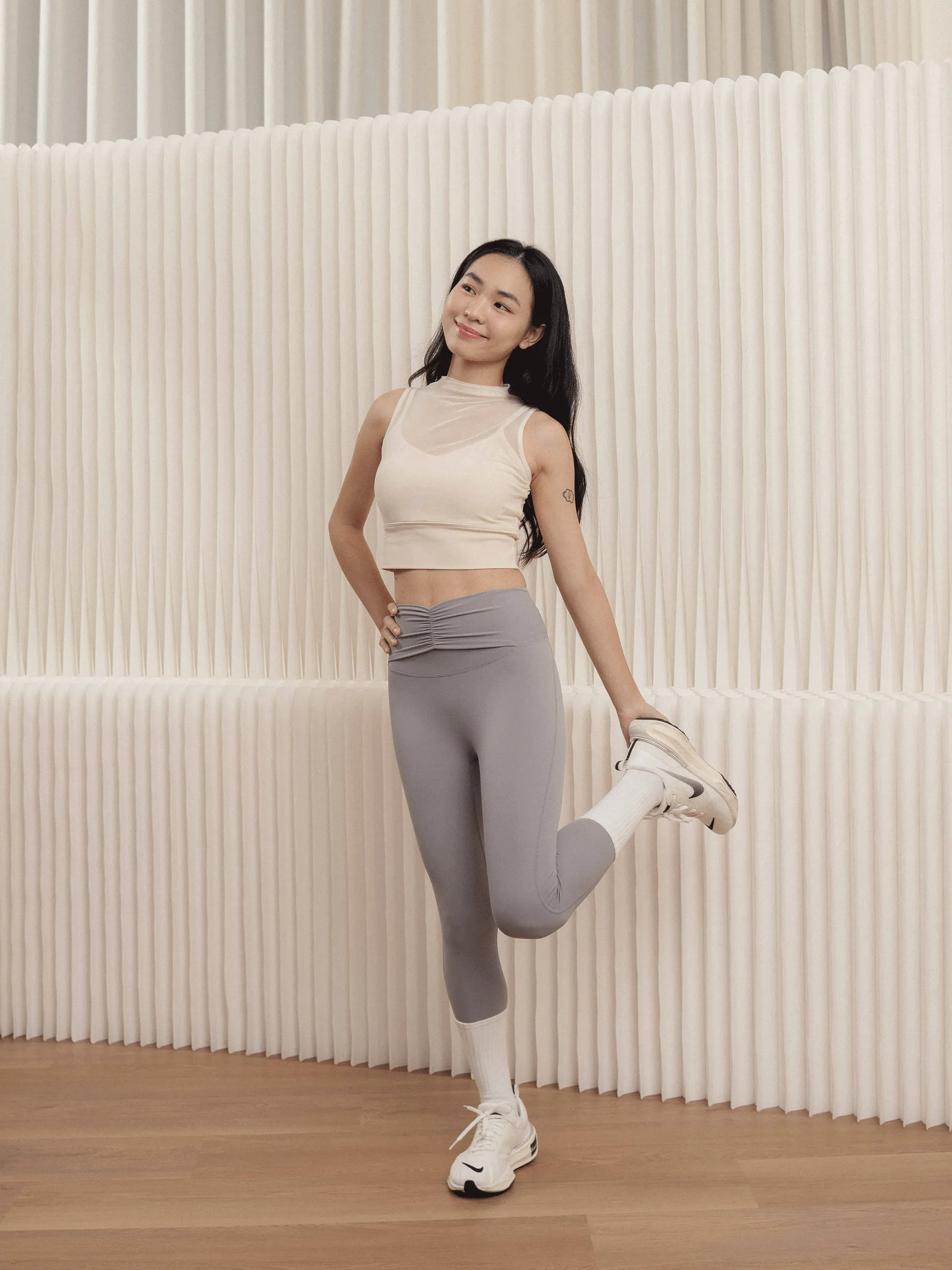 HEADERS-Event-1577-1_0005_HEADERS-Event-1625 V-Waist-Luxtreme-Tights