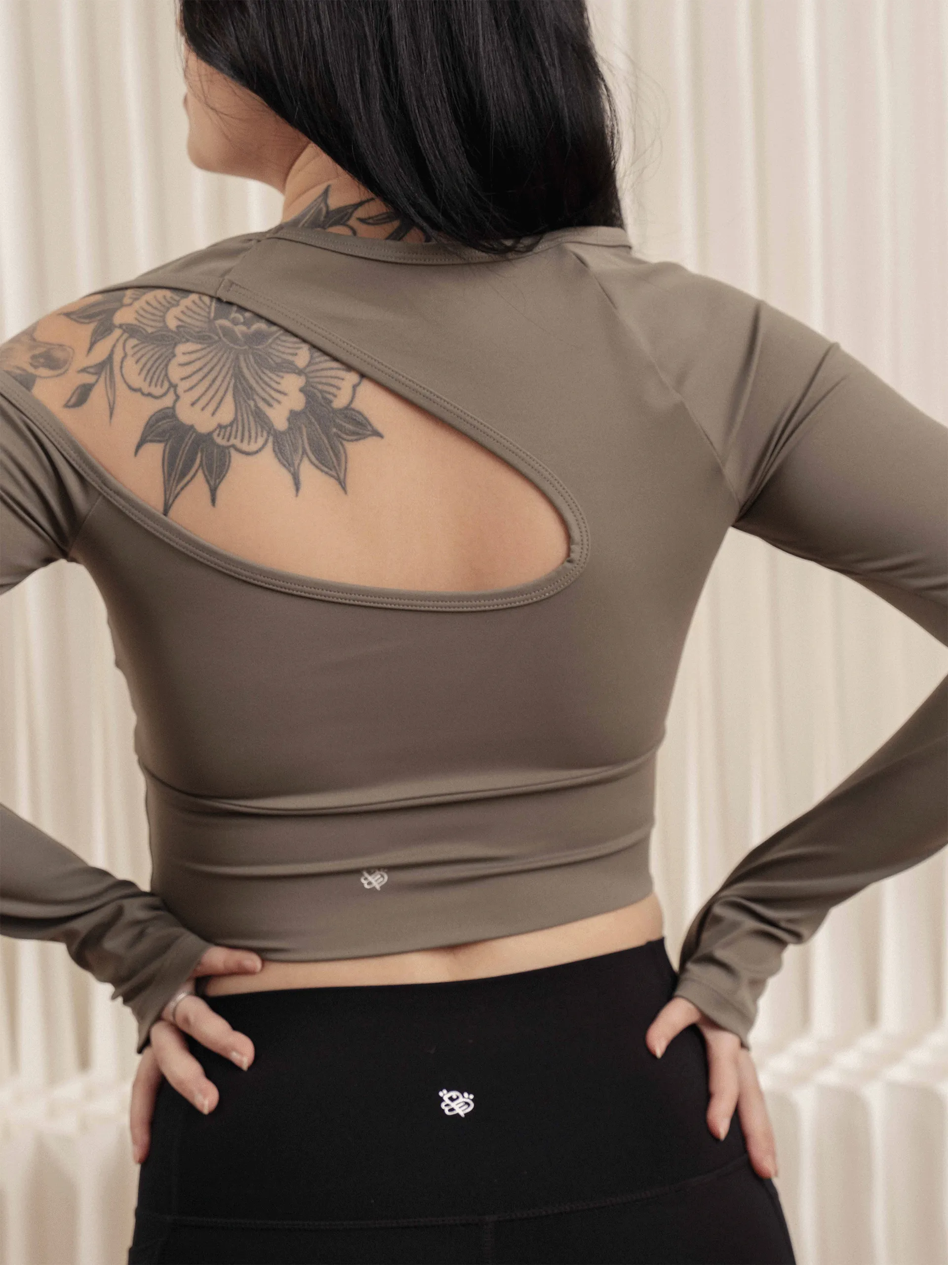 HEADERS-Event-1806-1_0006_HEADERS-Event-1809 Side-Scoop-Long-Sleeve-Bra