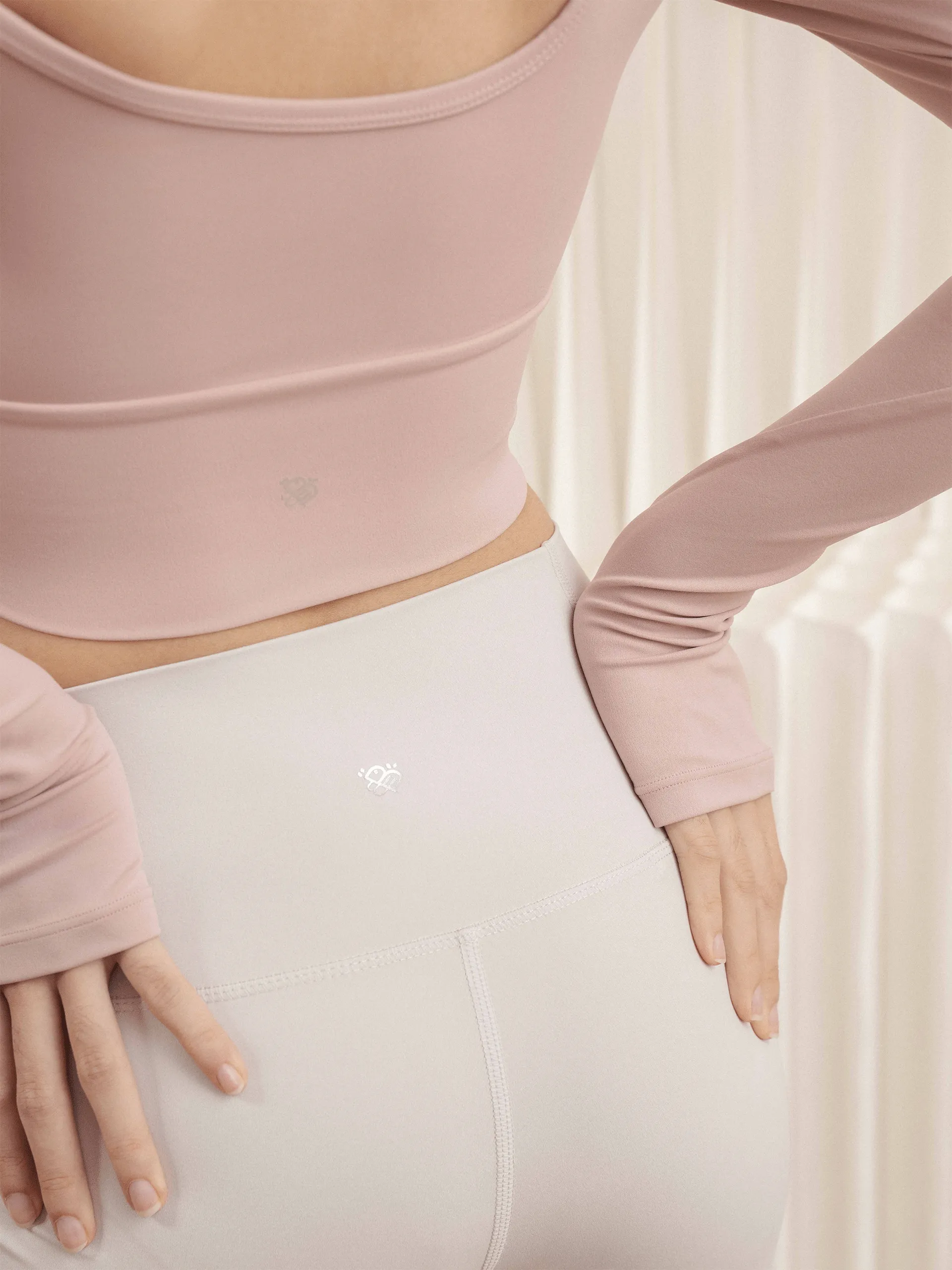 HEADERS-Event-1806-1_0007_HEADERS-Event-1827 Side-Scoop-Long-Sleeve-Bra