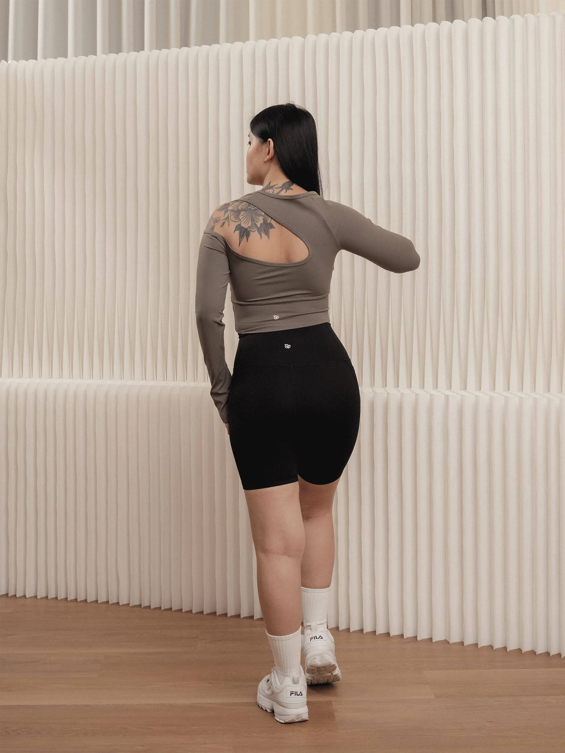 HEADERS-Event-1843-1_0006_HEADERS-Event-1885 Side-Scoop-Long-Sleeve-Bra