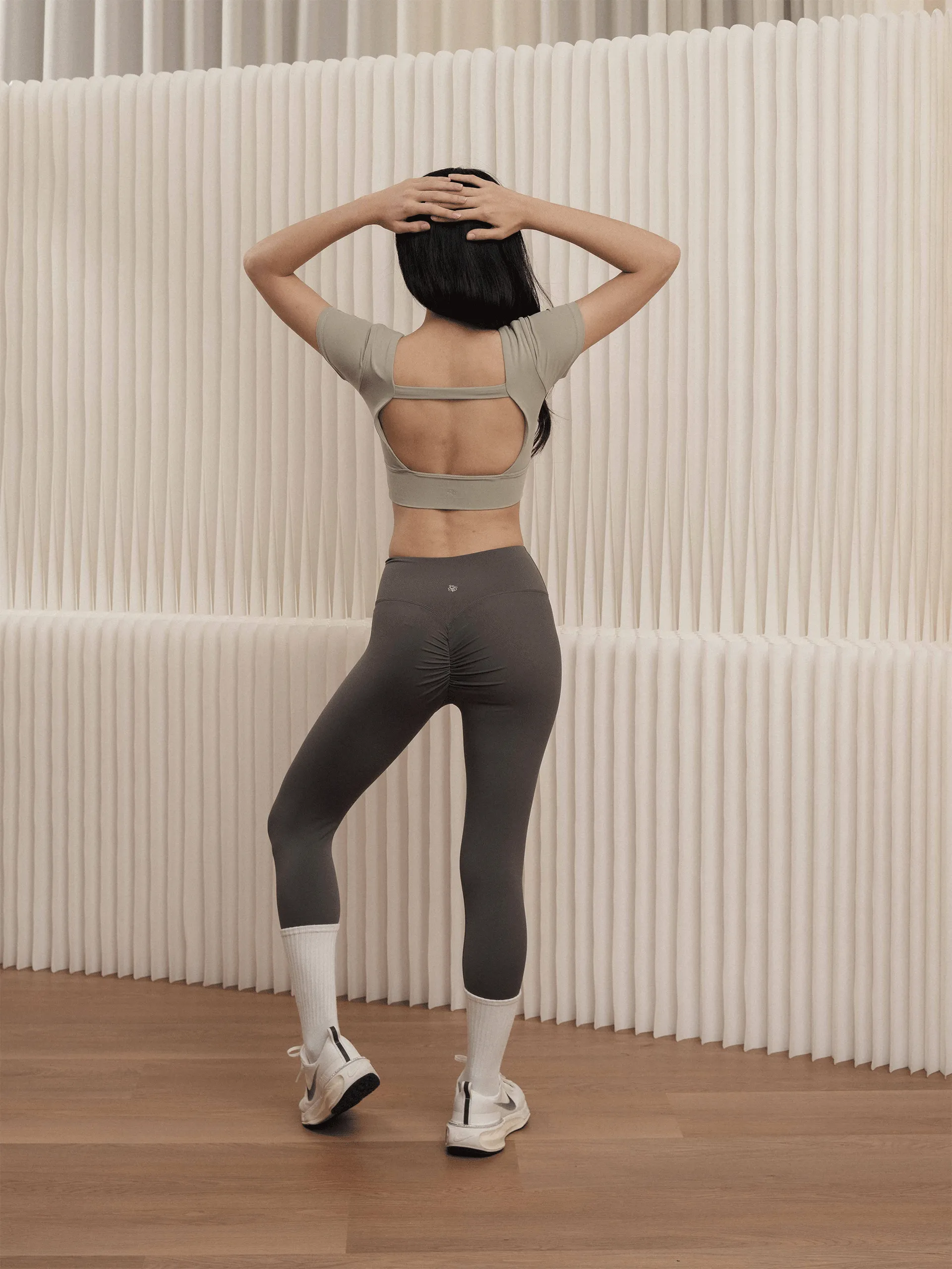 HEADERS-Event-2411-1_0012_HEADERS-Event-2472 V-Waist-Luxtreme-Ribbon-Tights