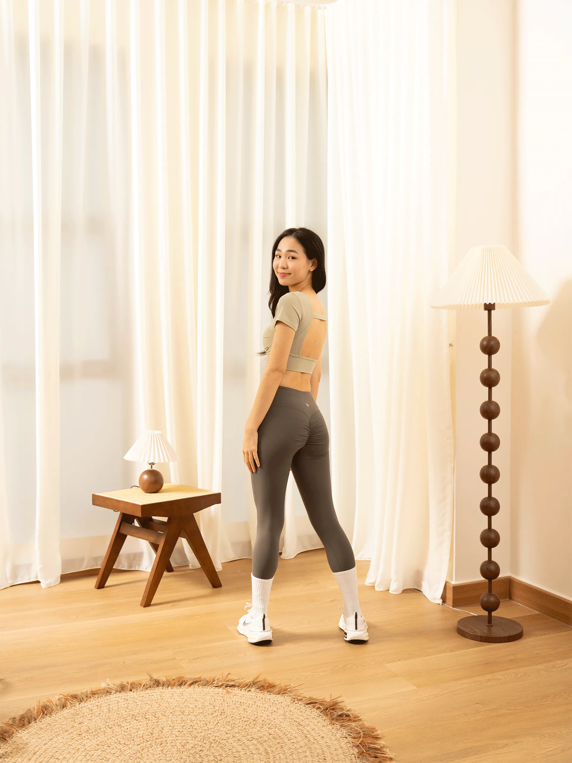 HEADERS-Event-663-1_0016_HEADERS-Event-692 V-Waist-Luxtreme-Ribbon-Tights