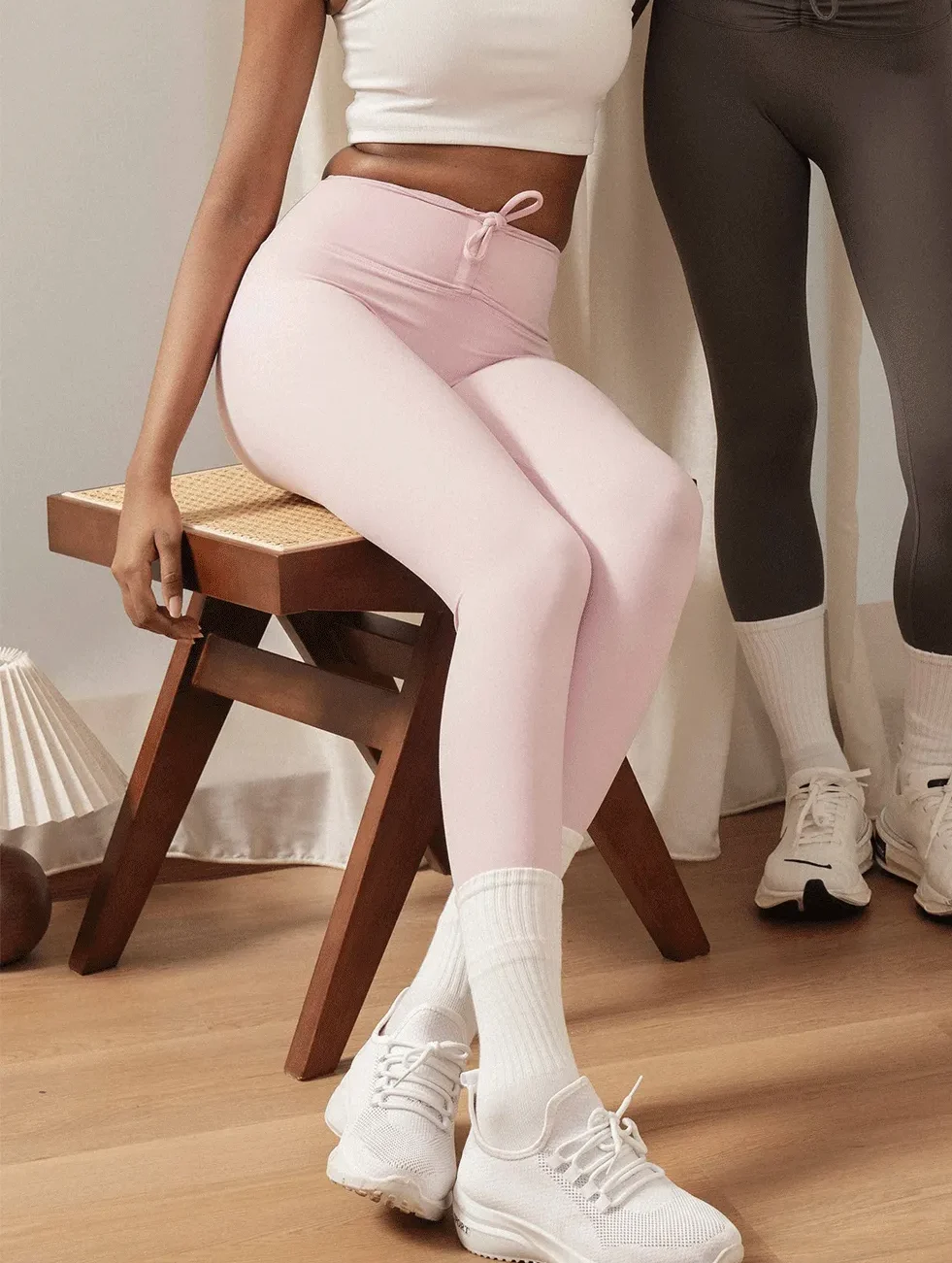 V-Waist-Luxtreme-Ribbon-Tights